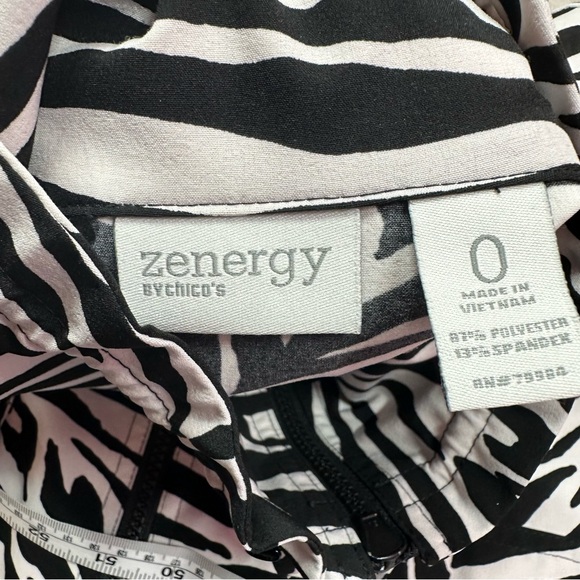 chico's zenergy activewear Womens S Zebra animal Print full zip Jacket - Picture 7 of 9
